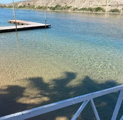 3 Bedroom, 2 Bath 1 Min Walk To The Apartment Bullhead City